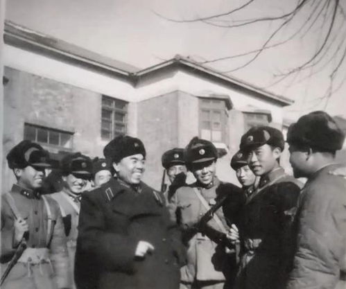 郑丽文祭拜吴石将军 鞠躬献花