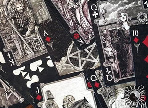 塔罗牌倒十字架:塔罗牌中的神秘符号,倒十字架的解读与启示 塔罗牌倒十字架:塔罗牌中的神秘符号,倒十字架的解读与启示