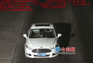 单身女人梦见自己开车:单身女人与她的梦,开车,自由与掌控 单身女人梦见自己开车:单身女人与她的梦,开车,自由与掌控