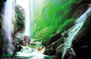 梦见河流水很急水很大：梦中的湍急河流，心之湍流的隐喻