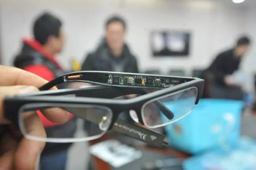 智能眼镜行业“吹牛”成风 智能眼镜行业“吹牛”成风