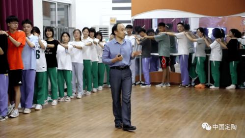 网上算塔罗牌准吗能信吗：网上塔罗牌真的准吗？理性看待神秘学工具