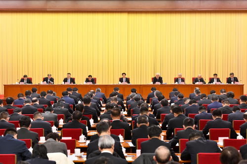 葛海蛟主持召开党委理论学习中心组学习会议 深入学习领会习近平总书记重要讲话精神