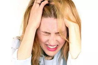 梦见头发秃了是什么预兆:梦见头发秃了是什么预兆?科学与玄学的双重解析