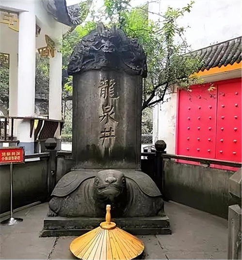 玄学大师：玄学大师，在神秘与理性之间架设的千年桥梁