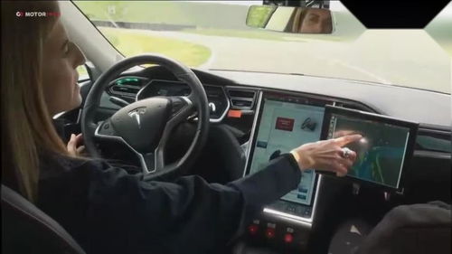 特斯拉焦点转向自动驾驶