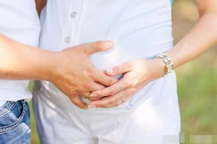 妊娠纹图片：妊娠纹，了解、预防与应对—从图片到实用建议