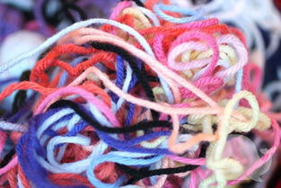 做梦梦到花圈什么预兆：做梦梦到花圈，是什么预兆？解密梦境中的花圈象征