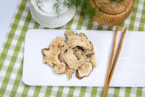 白术的功效与作用及禁忌：白术的功效与作用及禁忌，中医宝库中的健脾良药