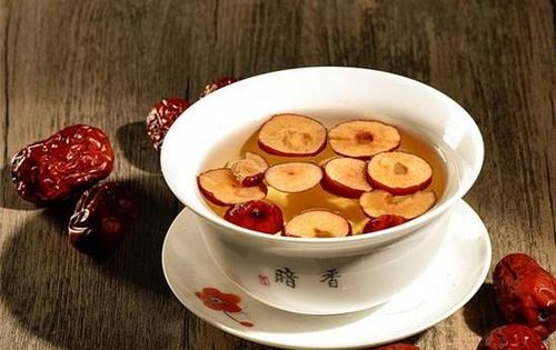 桂圆红枣水效果太吓人了：喝了一周桂圆红枣水，我被效果吓到了！