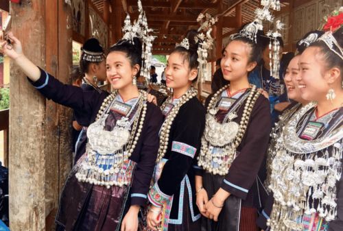 塔罗牌死神另一半特点:塔罗牌中的死神,另一半隐藏的启示与力量 塔罗牌死神另一半特点:塔罗牌中的死神,另一半隐藏的启示与力量