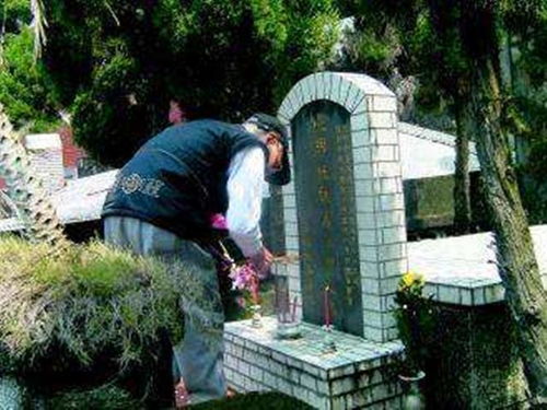 梦见好多坟墓在一起:解密梦境,坟墓丛生的隐喻与启示