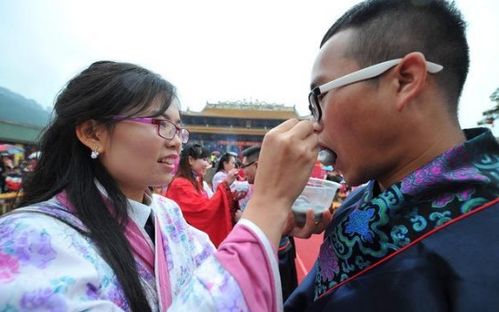 黄晓明八字姻缘分析:黄晓明八字姻缘揭秘,命理背后的爱情玄机与坎坷甜蜜 黄晓明八字姻缘分析:黄晓明八字姻缘揭秘,命理背后的爱情玄机与坎坷甜蜜