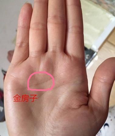 青梅竹马姻缘看手相吗：青梅竹马的姻缘，真的需要看手相吗？