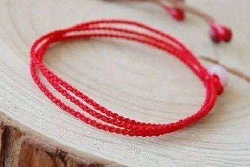 旺姻缘的红绳手链编法:神秘红绳手链,旺姻缘的编织玄机与桃花秘语 旺姻缘的红绳手链编法:神秘红绳手链,旺姻缘的编织玄机与桃花秘语