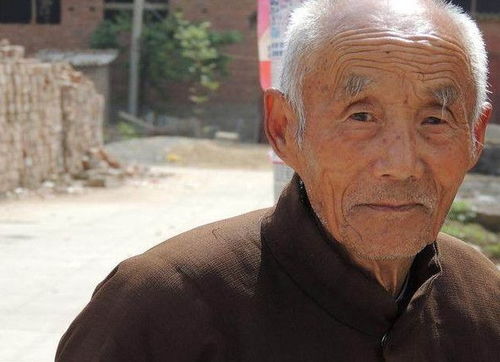 梦见自己孩子死了自己哭得很伤心：梦醒惊魂，我梦见孩子离世痛哭不止，醒来后心如刀割