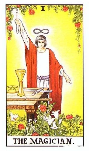 塔罗牌流传了多少年历史：跨越时空的神秘符号，塔罗牌千年历史探秘