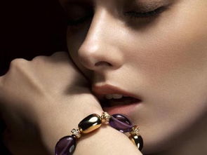 隆鼻手术后多久可以完全恢复正常：隆鼻手术后多久可以完全恢复正常？全面解析恢复时间线