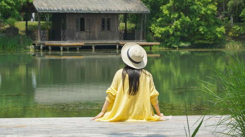 女人梦见三座坟有预兆：梦里三座坟，预示着什么？