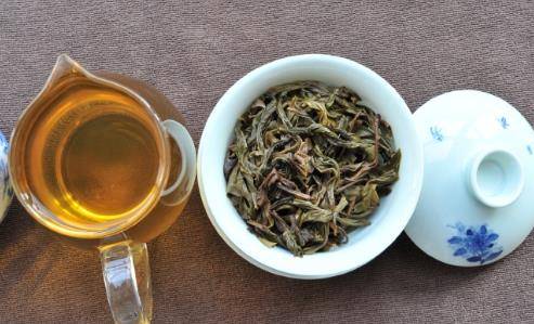 红豆薏米茶的功效与作用:红豆薏米茶的功效与作用,传统养生智慧的现代解读 红豆薏米茶的功效与作用:红豆薏米茶的功效与作用,传统养生智慧的现代解读