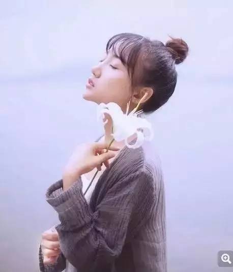 试探双鱼男是否喜欢你：如何温柔试探双鱼男是否喜欢你？5个细节暗示他早已心有所属