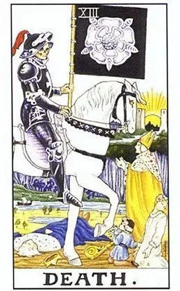 塔罗牌四张逆位牌解释：塔罗牌四张逆位牌的深层解读，逆位中的警示与启示