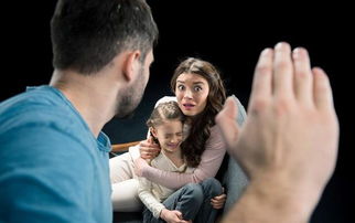 梦见老公死了哭得很伤心：梦中惊魂，梦见丈夫离世的泪水与隐喻