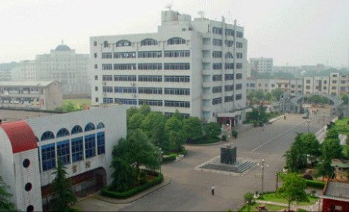 长沙大专学校有哪些（长沙大专学校有哪些毕业分配工作）
