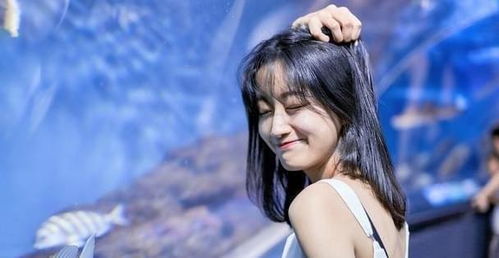 水瓶座女生漂亮吗：水瓶座女生，独特美学下的灵魂魅力