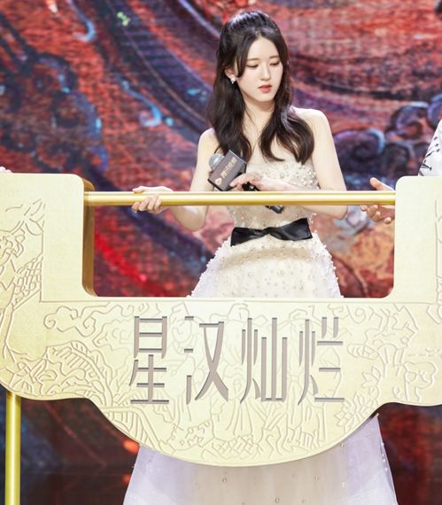 塔罗牌占卜胡歌刘亦菲：塔罗牌占卜与娱乐明星，胡歌刘亦菲的神秘命运联结