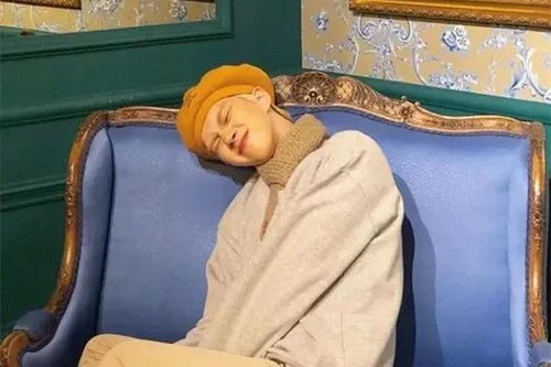 梦见亲眼看见别人在宰猪:梦里看见别人杀猪,一场关于欲望与恐惧的隐喻