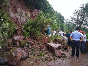 梦见山体垮塌：梦中的山体崩塌，一场潜意识的预警与宣泄