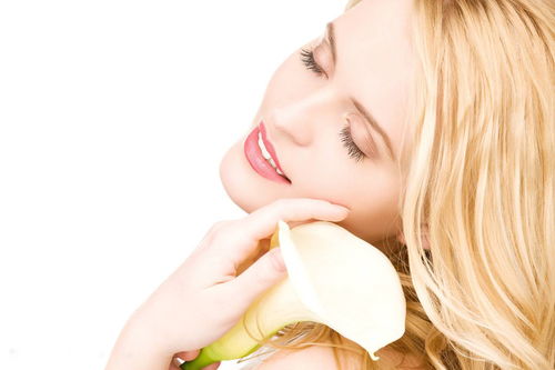 怎样去除鱼尾纹小窍门:告别鱼尾纹,重拾年轻光彩!这些小窍门你值得拥有