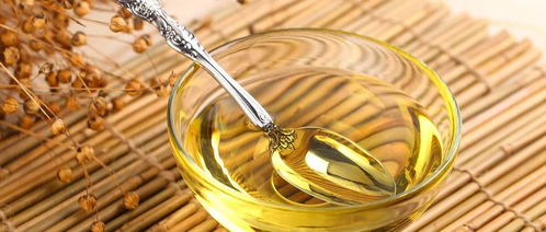 胡麻油的功效与作用及食用方法：胡麻油，健康饮食的天然佳品