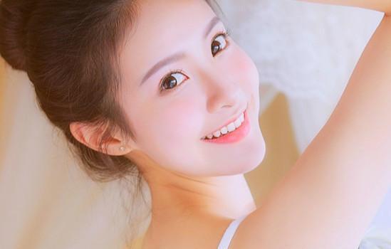 怎样淡斑日常方法：告别顽固斑点，轻松拥有无瑕肌肤，淡斑日常方法全攻略