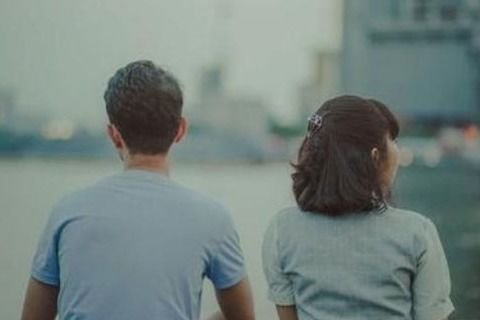 梦见老公出轨了闹离婚是什么征兆：梦见老公出轨闹离婚，是婚姻危机的征兆吗？