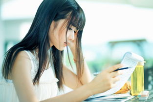 中年女人梦见迷路问路了：中年女性的迷途梦，当人生十字路口遇上无路可问