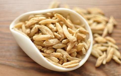 麦冬的作用与功效与作用:麦冬,传统中医宝库中的养生佳品