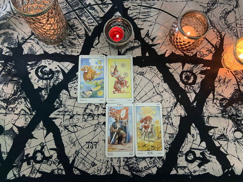 塔罗牌谁是命中注定的人：塔罗牌揭示命中注定的爱情对象，命运还是选择？