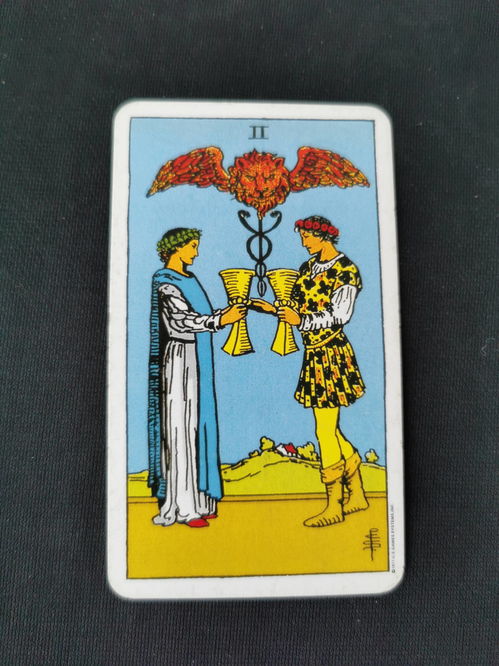 塔罗牌三方关系能量合集：塔罗牌三方关系能量合集，解读三张牌之间的神秘互动