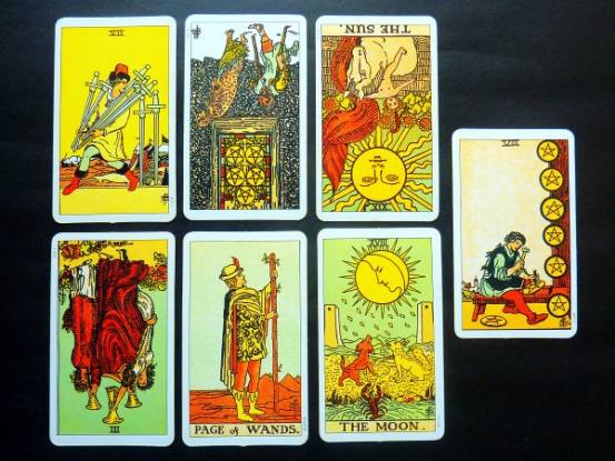 塔罗牌占卜一定准吗吗：塔罗牌占卜一定准吗？揭开神秘面纱的真相