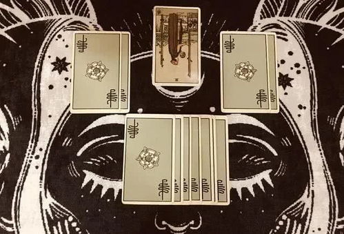 塔罗牌抽到宝剑四逆位：塔罗牌抽到宝剑四逆位，突破困境，迎接新机遇