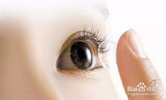 隐形眼镜的正确佩戴方法：隐形眼镜的正确佩戴方法指南