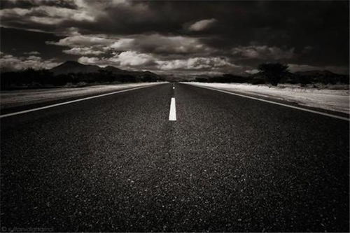 梦见已故亲人再次安葬：梦境中的告别，已故亲人再次安葬的心理解读