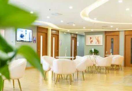 岳阳最好的整形医院是哪家:岳阳最好的整形医院是哪家?综合比较与选择指南 岳阳最好的整形医院是哪家:岳阳最好的整形医院是哪家?综合比较与选择指南