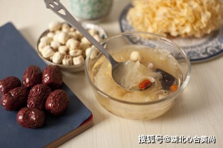 女人养颜抗衰老吃什么最好：女人养颜抗衰老吃什么最好？这些食物让你由内而外年轻10岁！