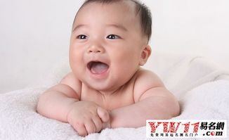 梦见抱着可爱的小男孩:梦中的小男孩,一场温柔的邂逅