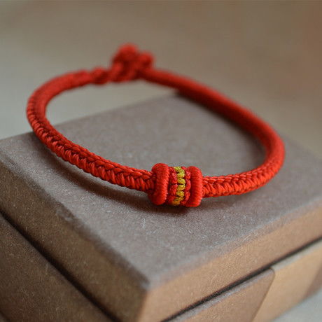 本命年的大忌:本命年红绳黑衣之外,这七忌你避开了吗?传统禁忌背后的智慧与化解之道