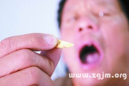 梦见上牙掉了一排:解密梦境,梦见上排牙齿脱落的隐喻与启示 梦见上牙掉了一排:解密梦境,梦见上排牙齿脱落的隐喻与启示