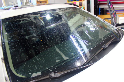 汽车玻璃贴膜施工禁忌? 汽车玻璃贴膜施工禁忌?